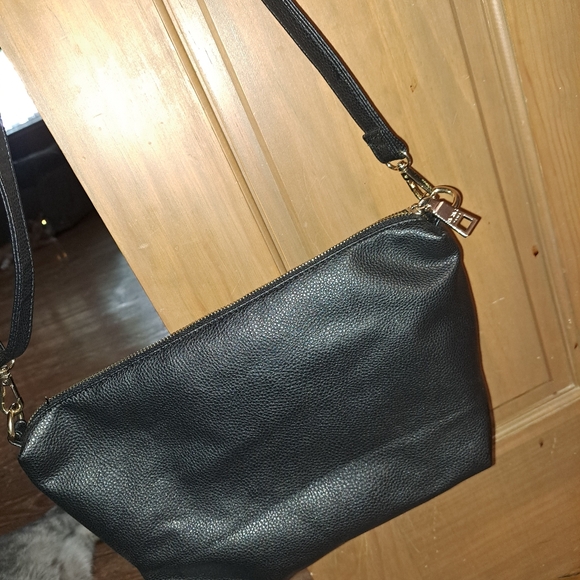 BCBG Paris Convertible Black Purse/Bag - Picture 5 of 6